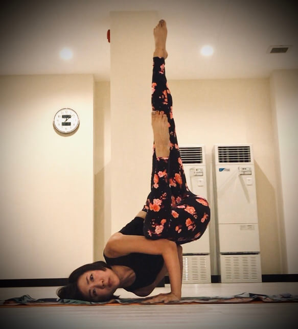 ヨガインストラクター